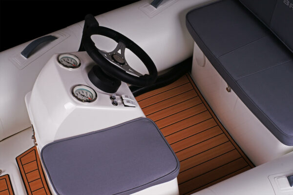 BRIG Annexe Bateau Falcon Tender 300