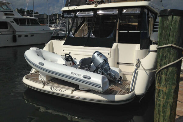 BRIG Annexe Bateau Falcon Tender 360